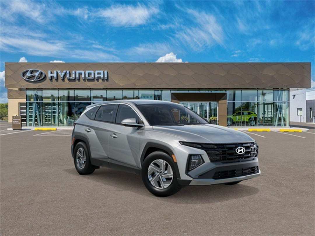 2026 Hyundai Tucson Blue SE - Image 2