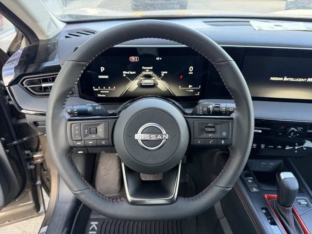 2026 Nissan Kicks SR - Image 19