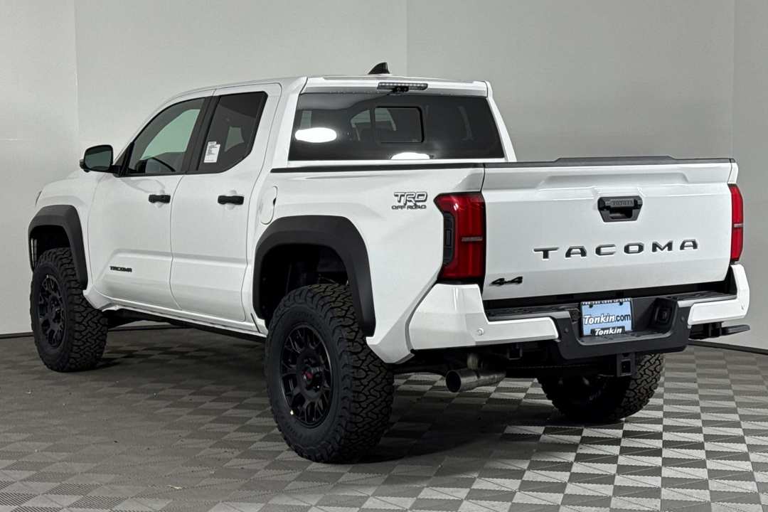 2025 Toyota Tacoma TRD OffRoad - Image 6