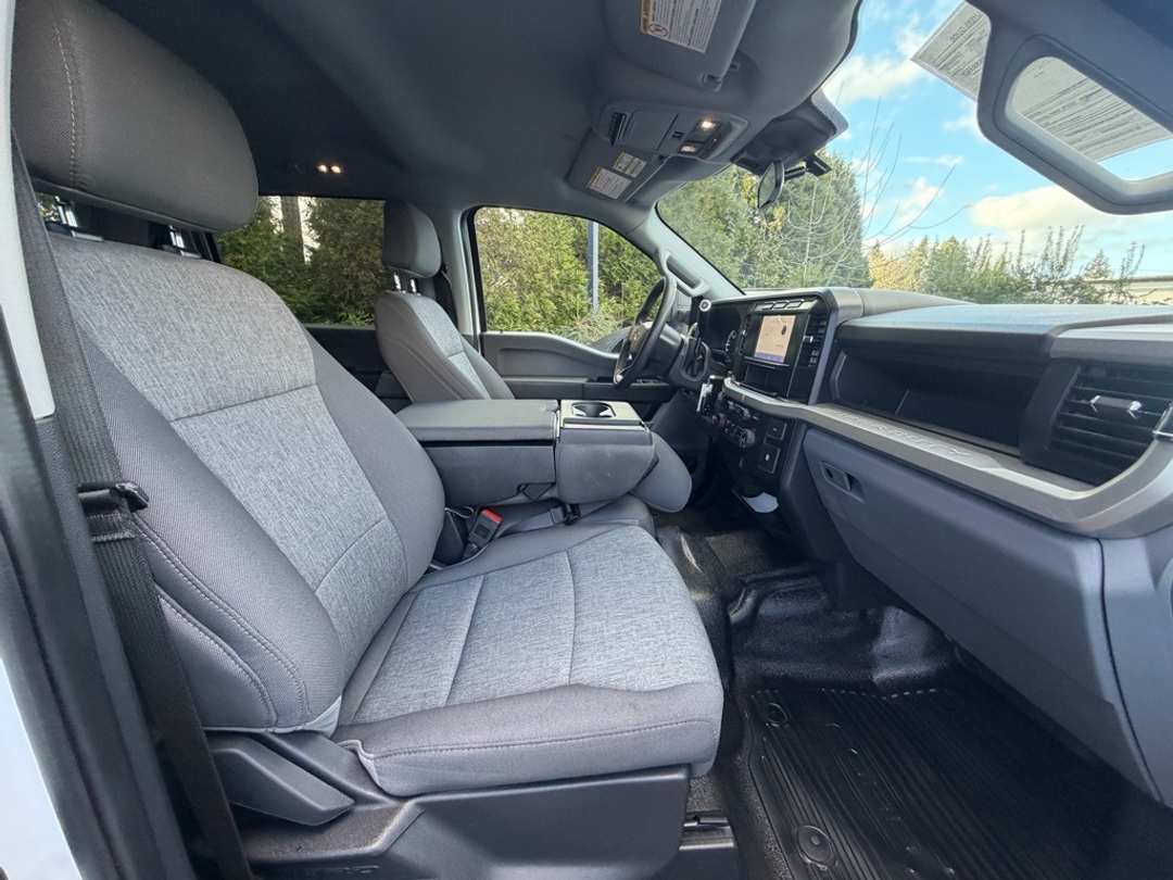 2024 Ford F-350Sd XL - Image 24