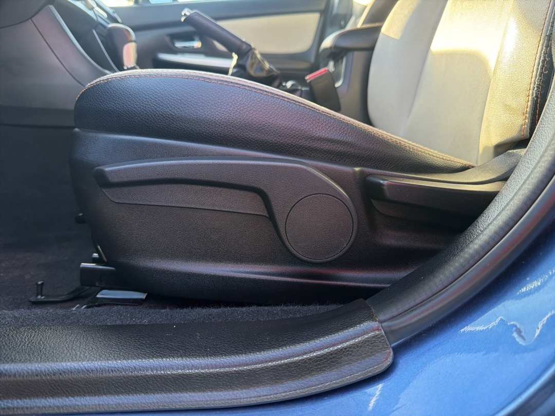 2017 Subaru Crosstrek 2.0i Limited - Image 15