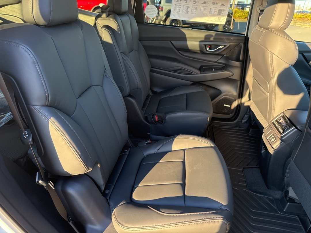 2026 Subaru Ascent Limited Bronze Edition - Image 24