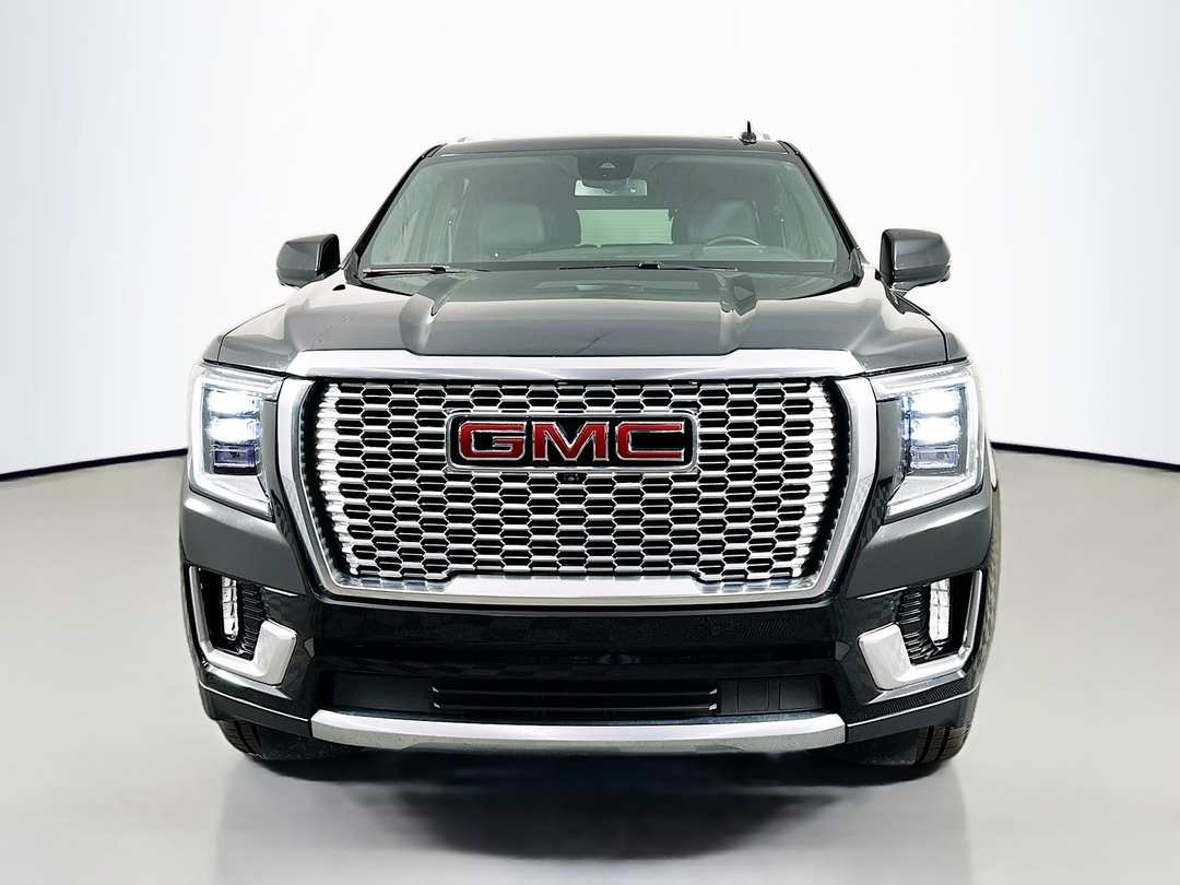 2024 GMC Yukon Denali - Image 3