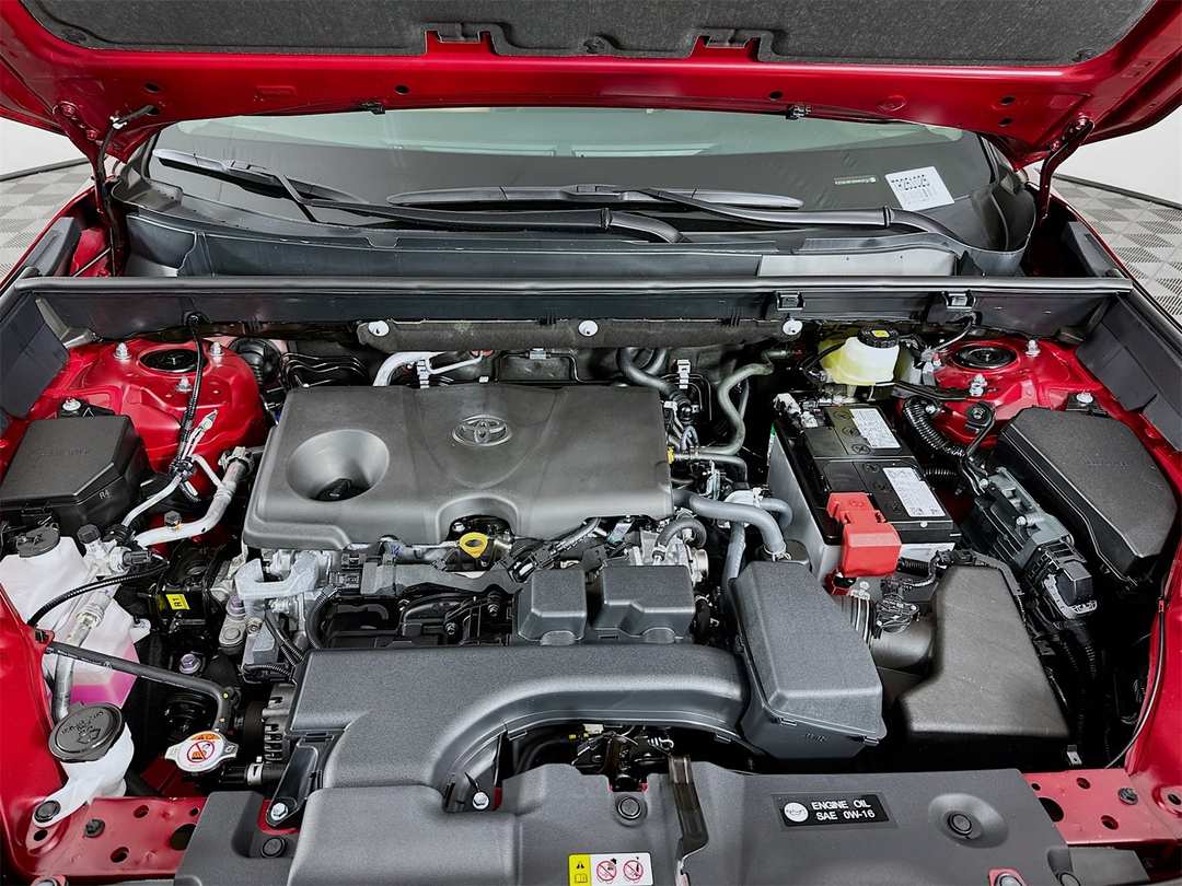 2025 Toyota Rav4 XLE Premium - Image 32