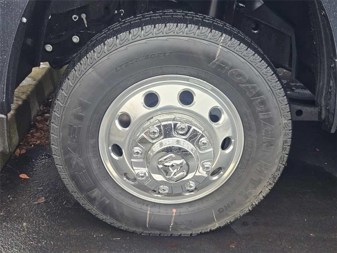 2026 Ram 3500 Laramie - Image 39