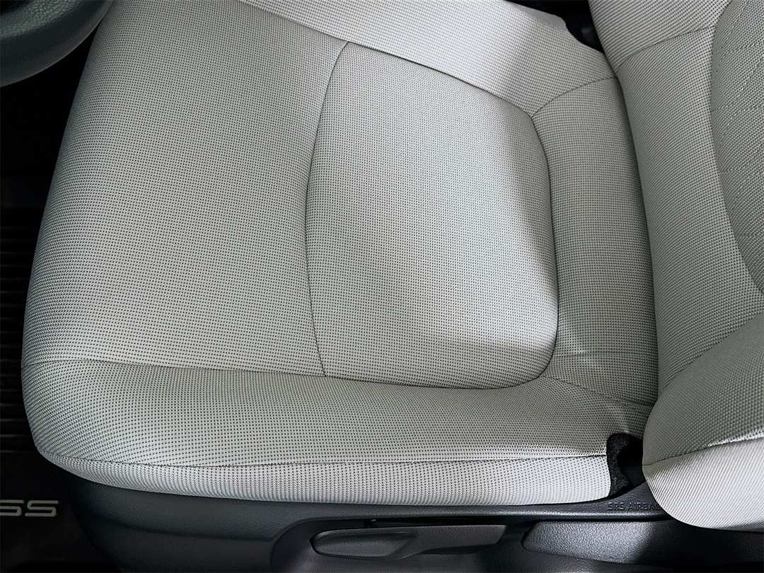 2026 Toyota Corolla Cross L - Image 19