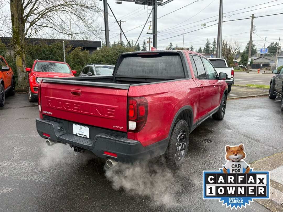 2025 Honda Ridgeline Sport - Image 11