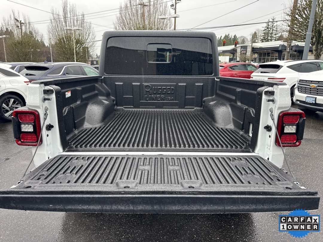 2025 Jeep Gladiator Rubicon - Image 14