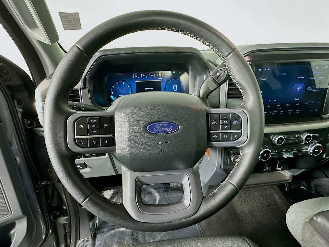 2025 Ford F-150 XLT - Image 12