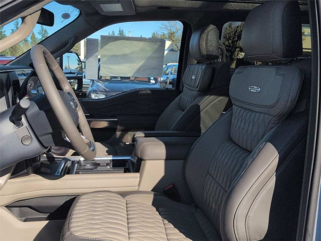 2026 Ford F-350Sd Platinum - Image 13