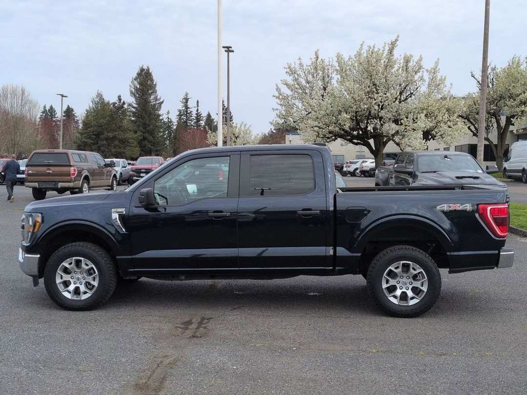 2023 Ford F-150 XLT - Image 2