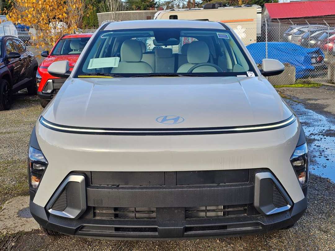 2026 Hyundai Kona SE - Image 2