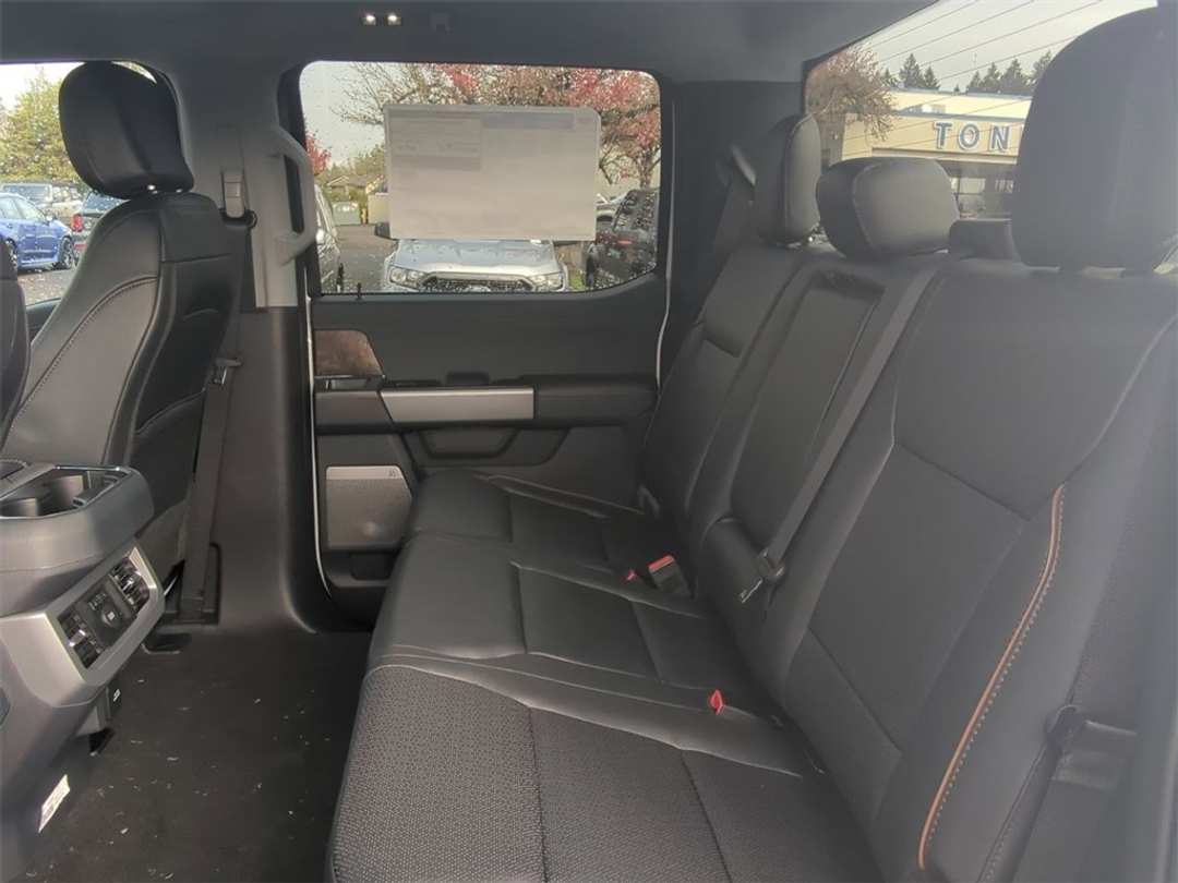 2026 Ford F-350Sd Lariat - Image 25