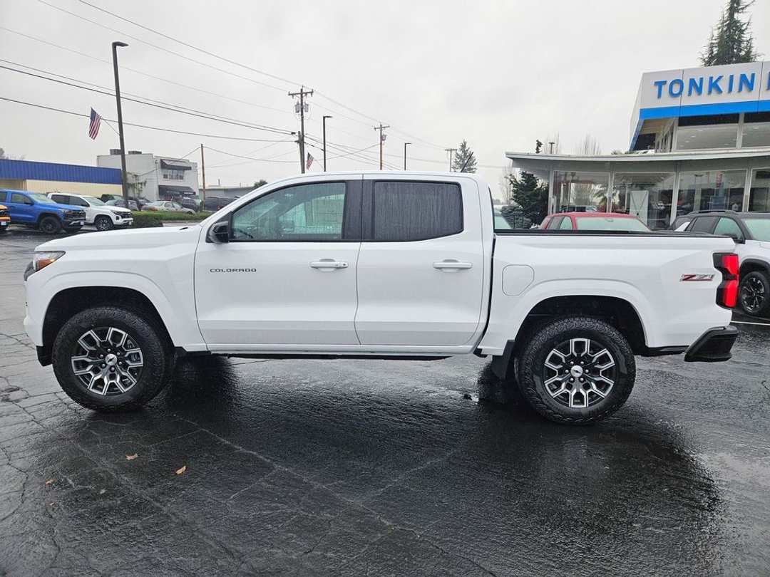 2026 Chevrolet Colorado Z71 - Image 3