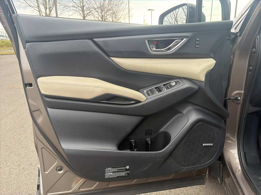 2022 Subaru Ascent Limited - Image 12