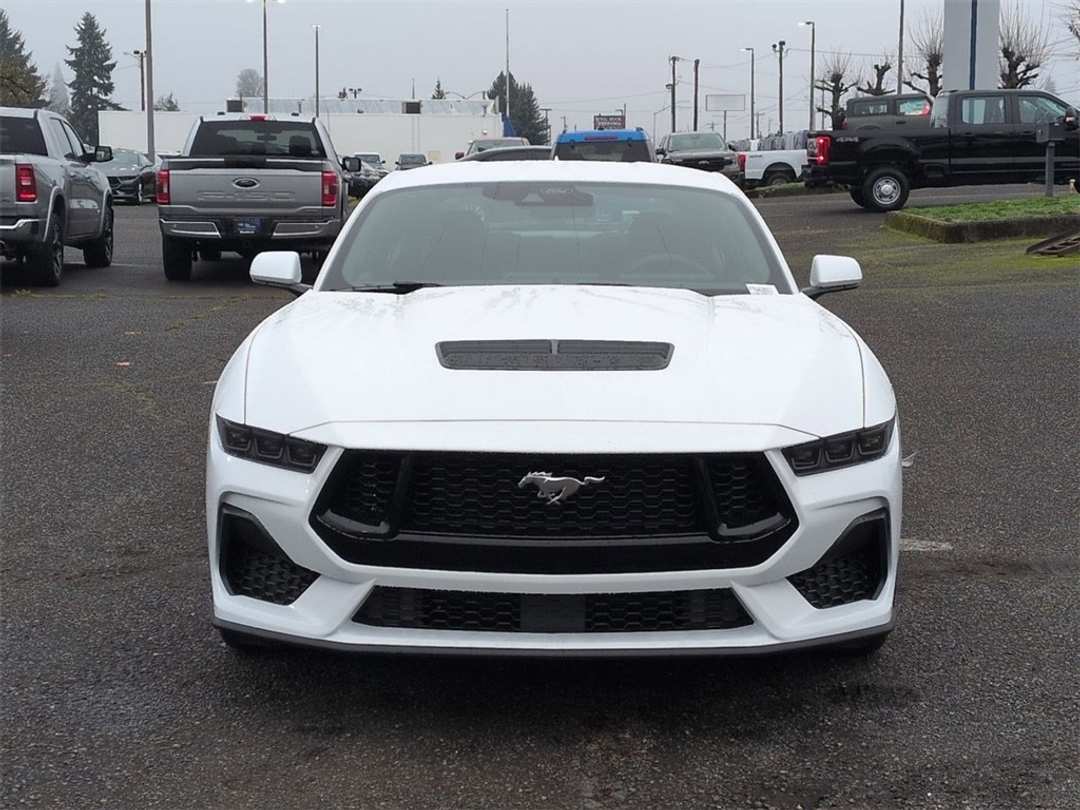 2026 Ford Mustang GT - Image 8