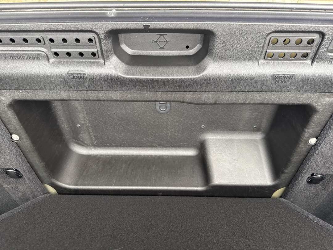 2025 Jeep Wrangler Rubicon - Image 15