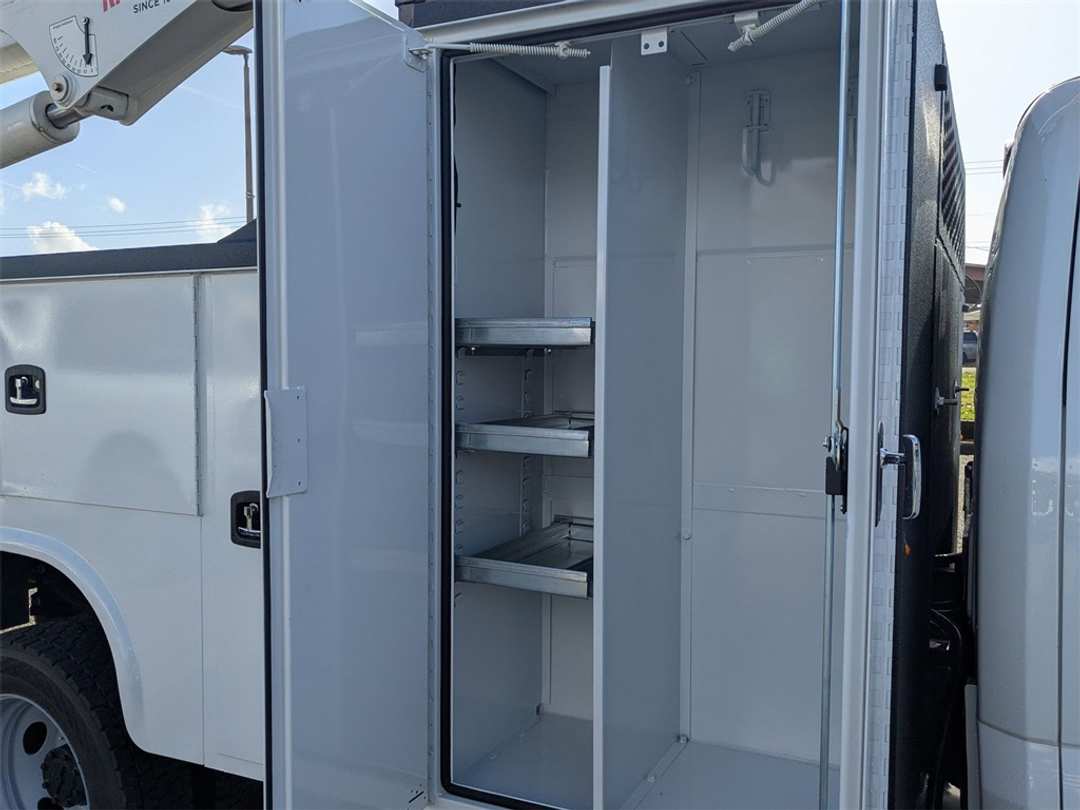 2026 Ford F-550Sd XL - Image 22