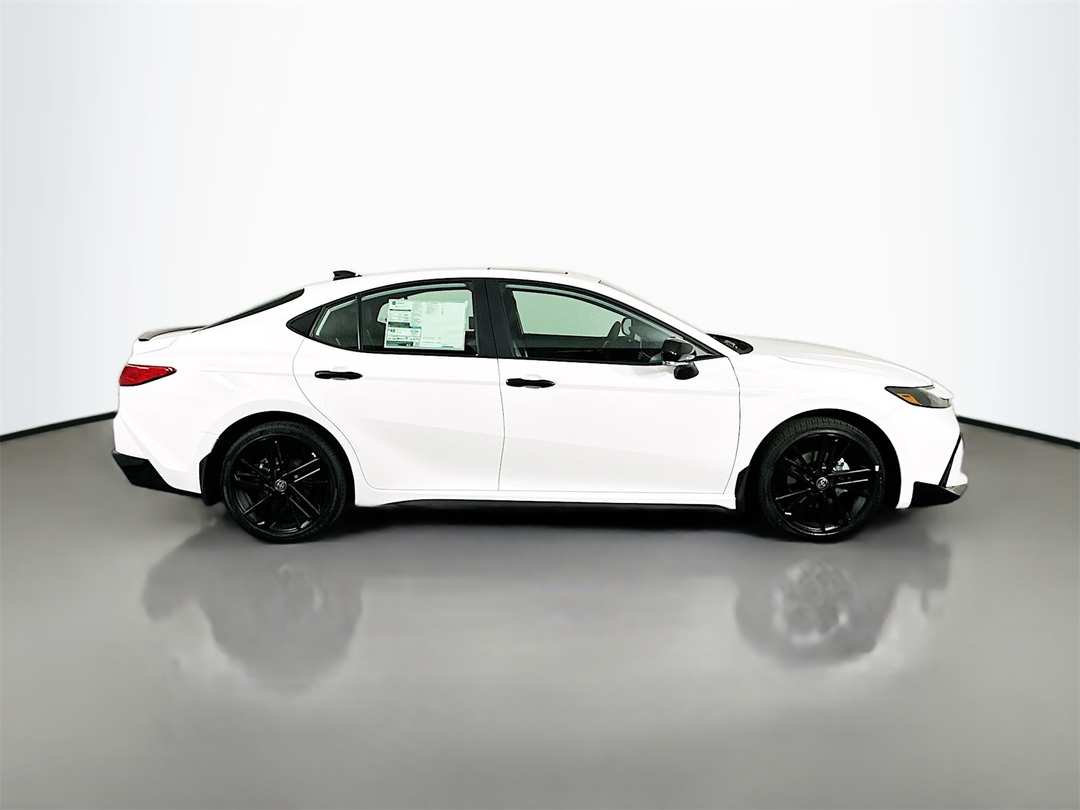 2026 Toyota Camry SE Nightshade - Image 8