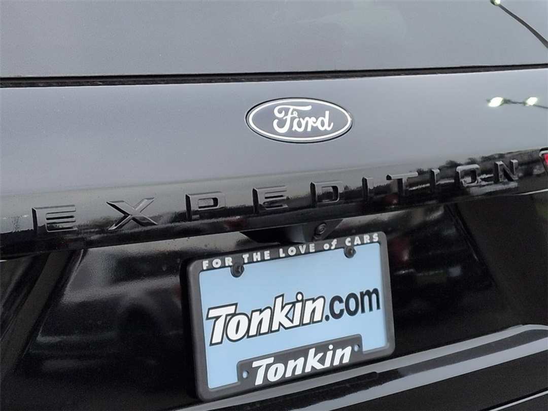 2026 Ford Expedition Platinum - Image 28