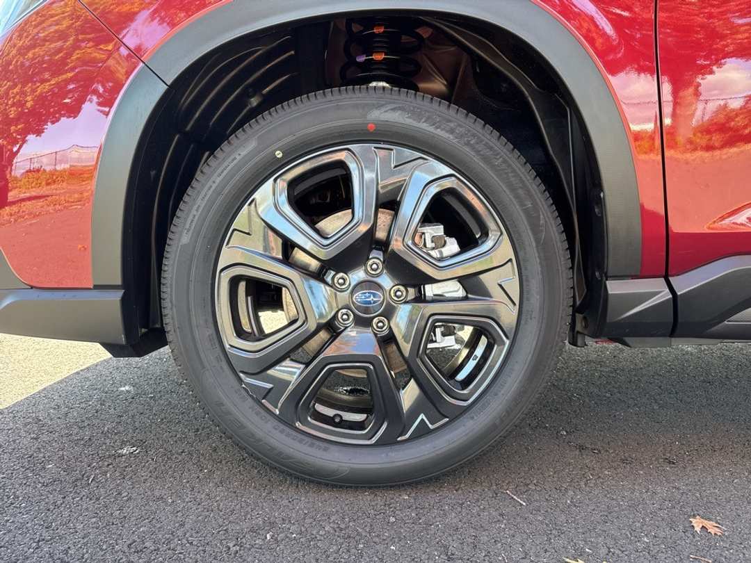 2025 Subaru Ascent Onyx Edition Touring - Image 10