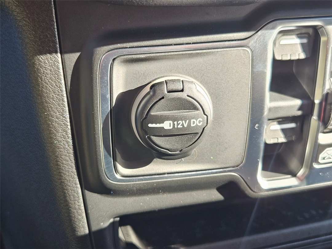 2026 Jeep Wrangler Sport - Image 24