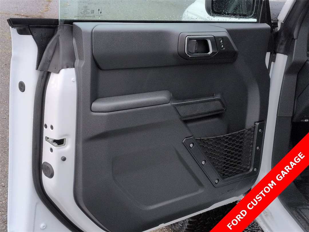 2025 Ford Bronco Big Bend - Image 9