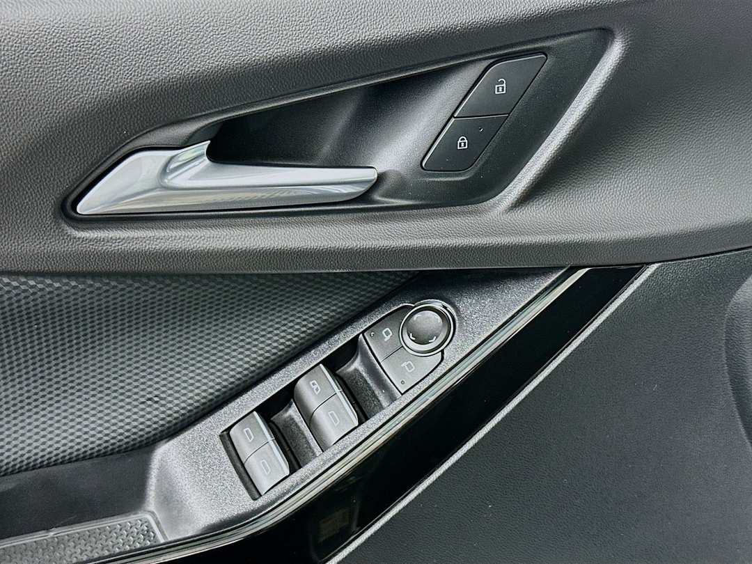 2026 Chevrolet Equinox RS - Image 18