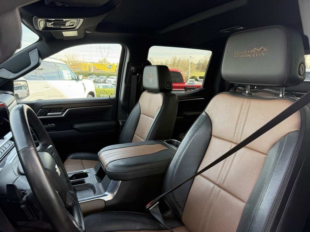 2025 Chevrolet Silverado 1500 High Country - Image 15