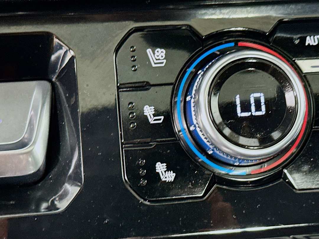 2023 GMC Sierra 1500 Denali - Image 22