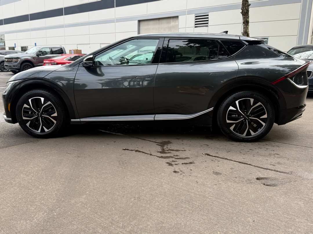 2024 Kia Ev6 Wind - Image 11