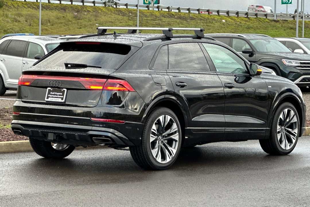 2026 Audi Q8 - Image 3