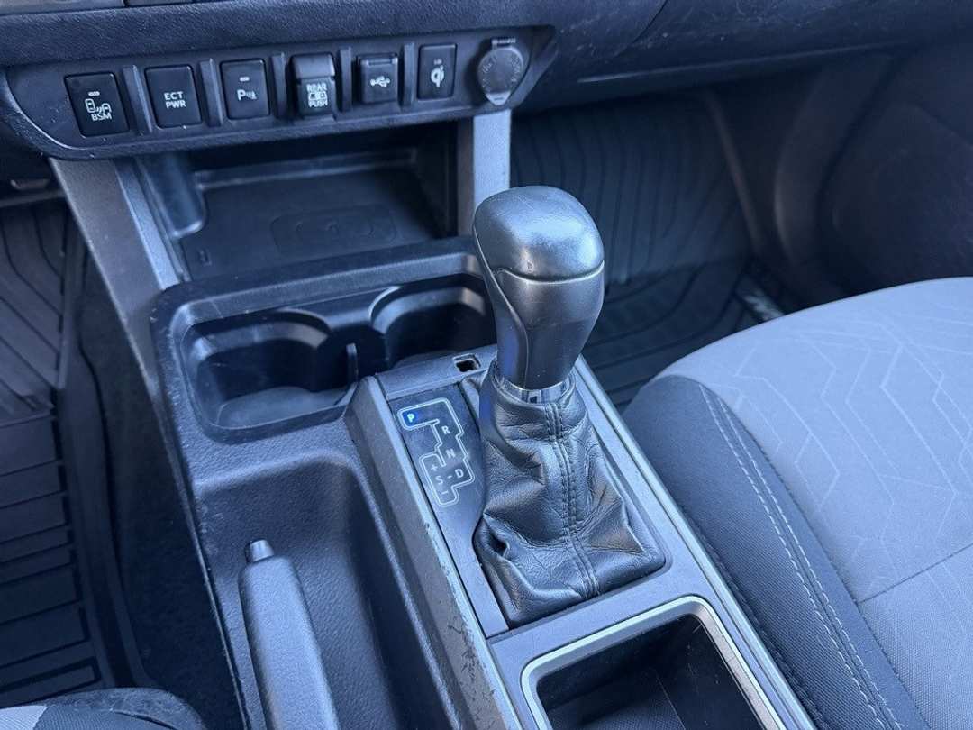 2021 Toyota Tacoma TRD OffRoad - Image 24