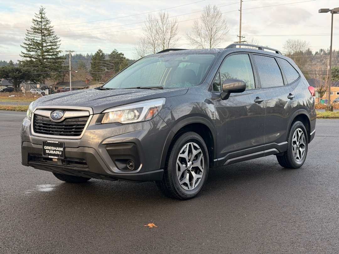 2020 Subaru Forester Premium - Image 3