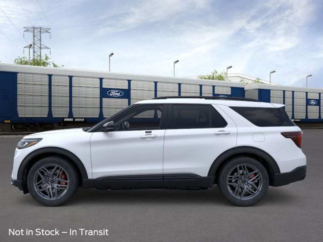 2026 Ford Explorer ST - Image 3