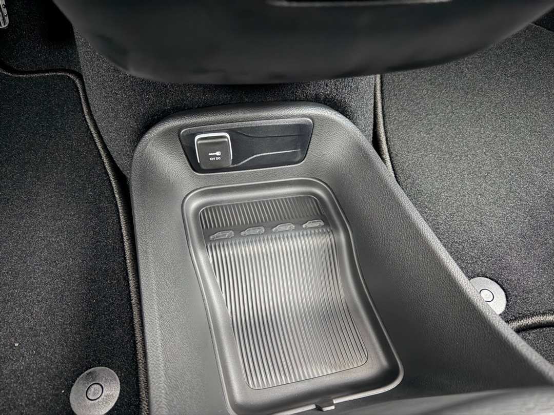 2026 Chrysler Pacifica Select - Image 26