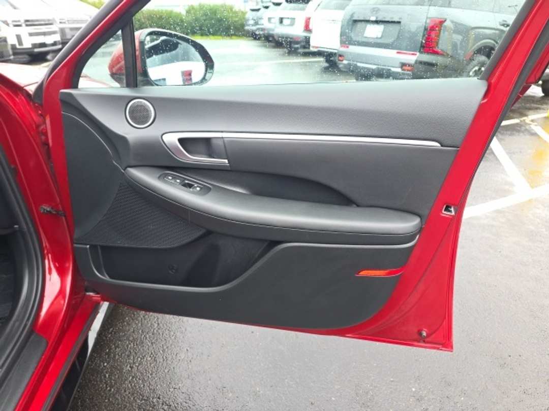 2025 Hyundai Sonata SEL - Image 17