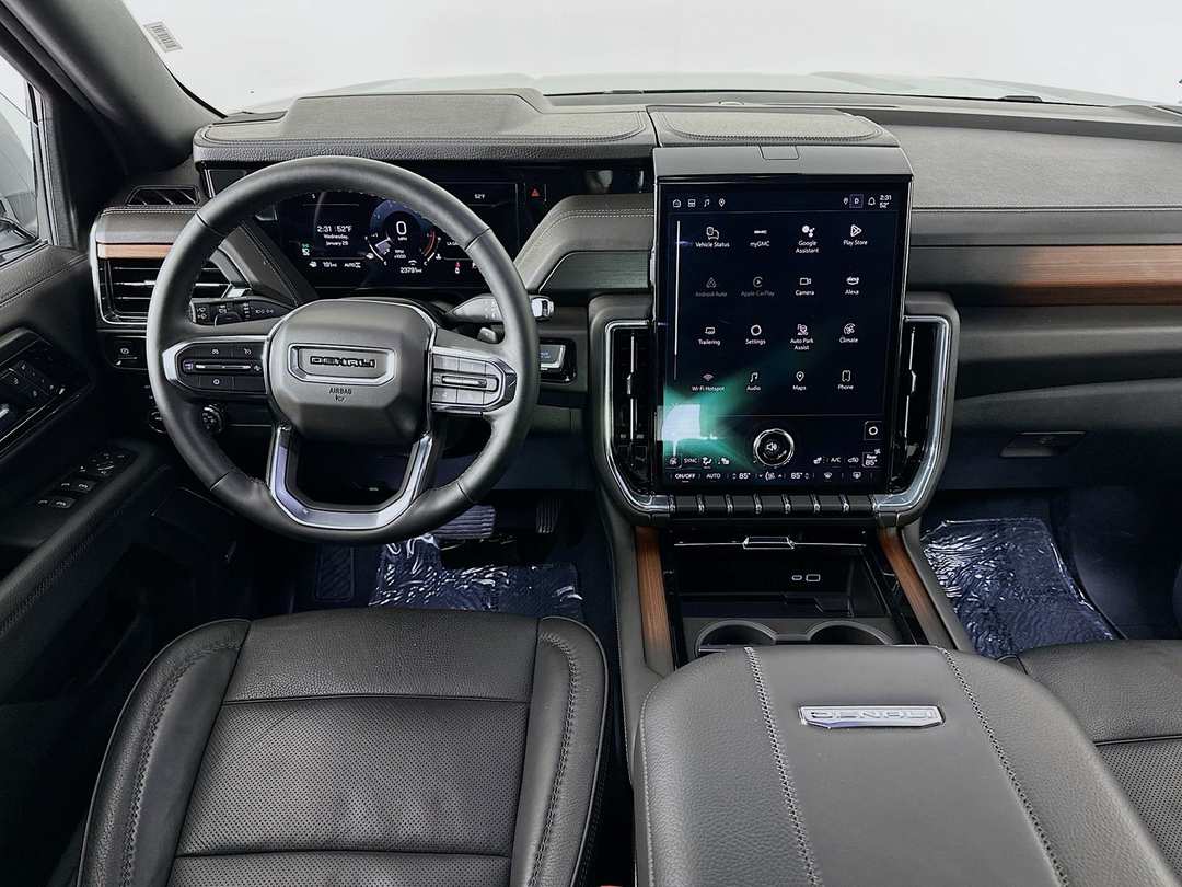 2025 GMC Yukon Denali - Image 24