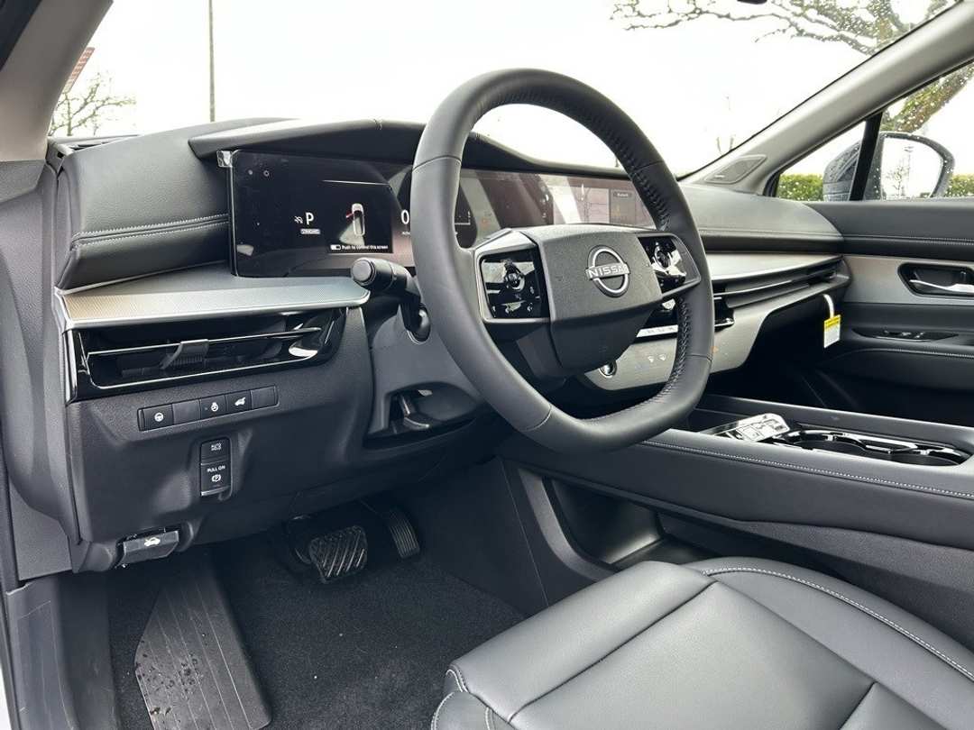 2025 Nissan Murano SL - Image 11