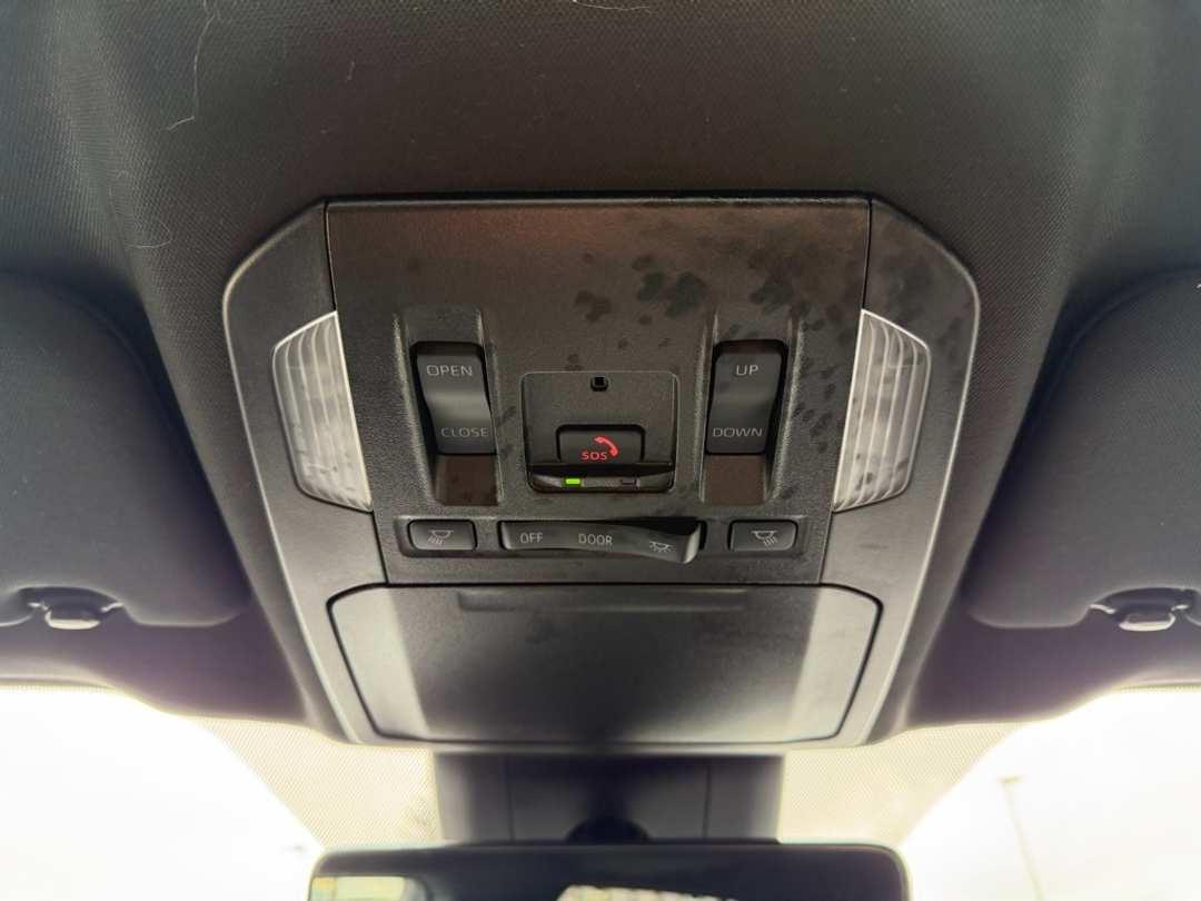 2025 Toyota Highlander XSE - Image 29