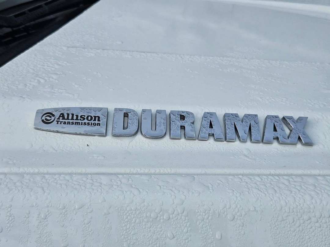 2025 Chevrolet Silverado 4500Hd - Image 31