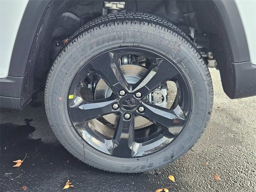 2025 Jeep Grand Cherokee Altitude X - Image 39