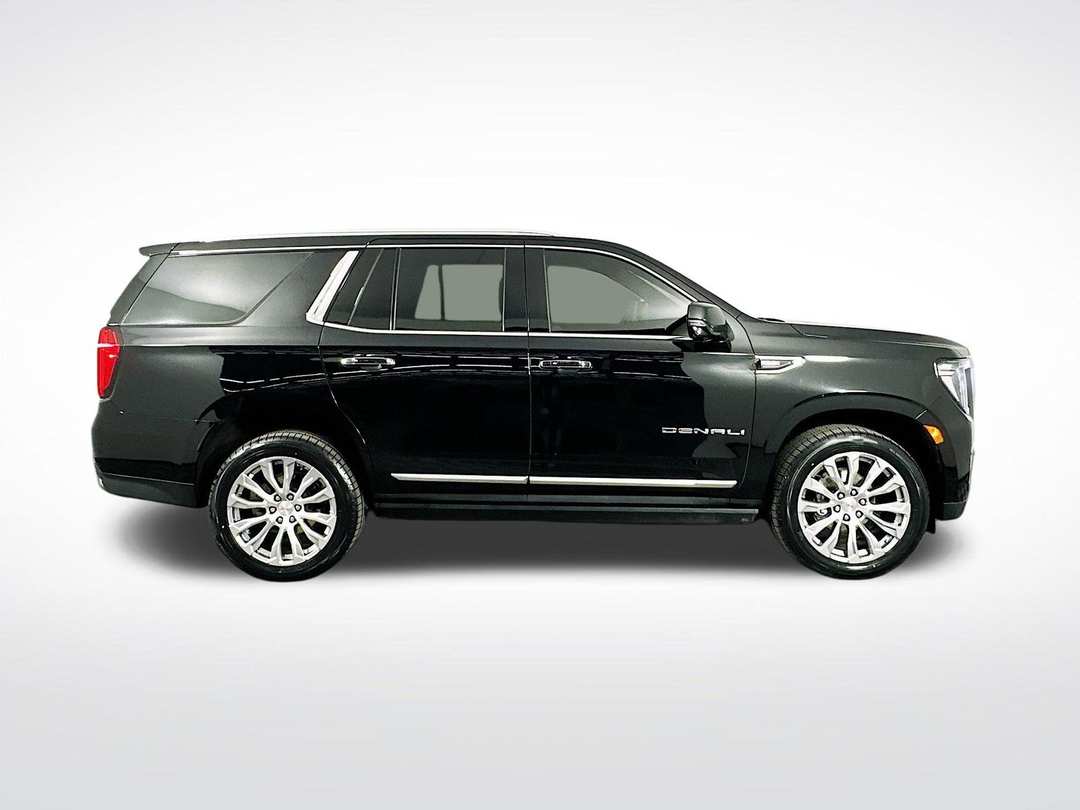 2024 GMC Yukon Denali - Image 9