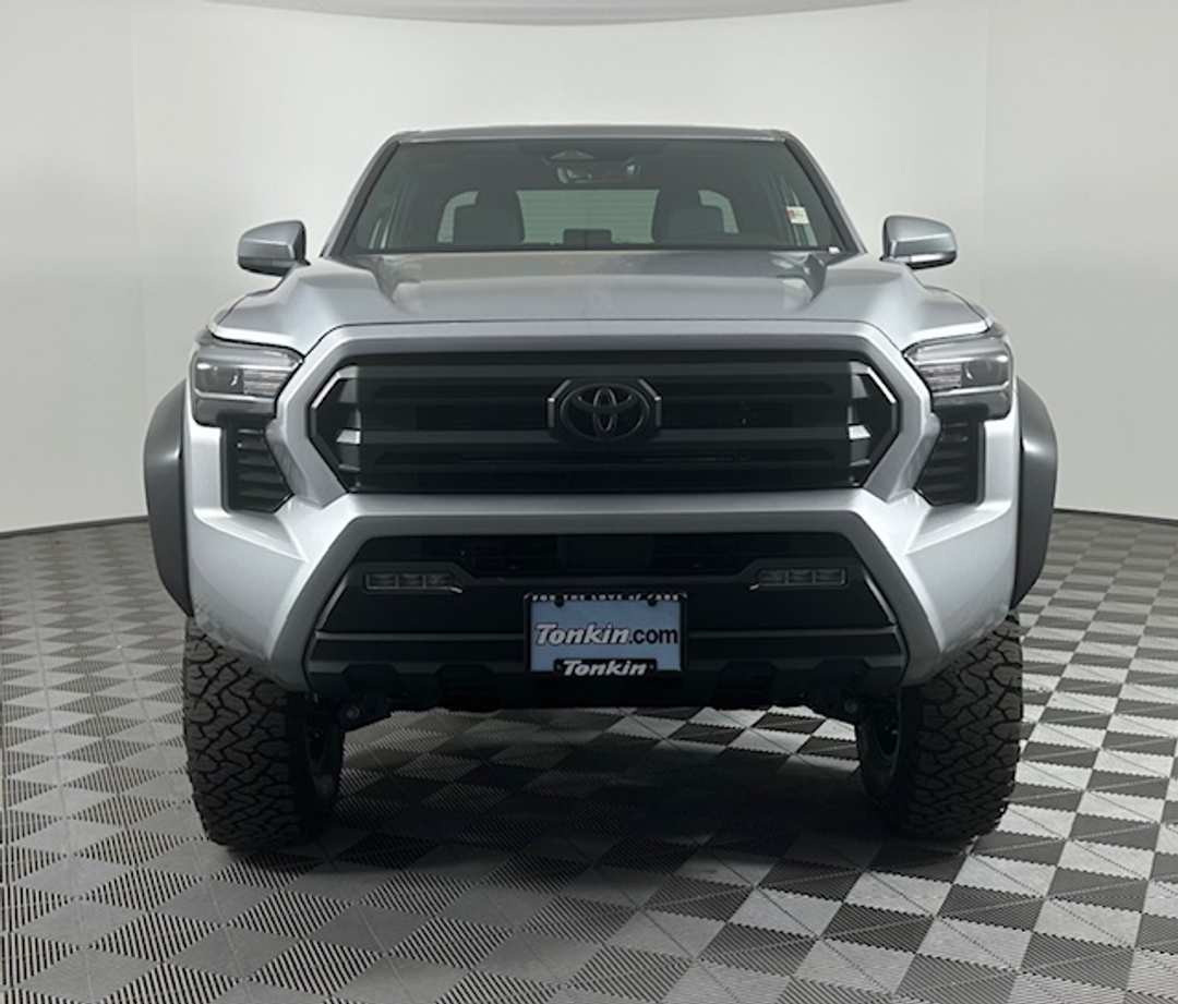 Toyota Tacoma - Image 7
