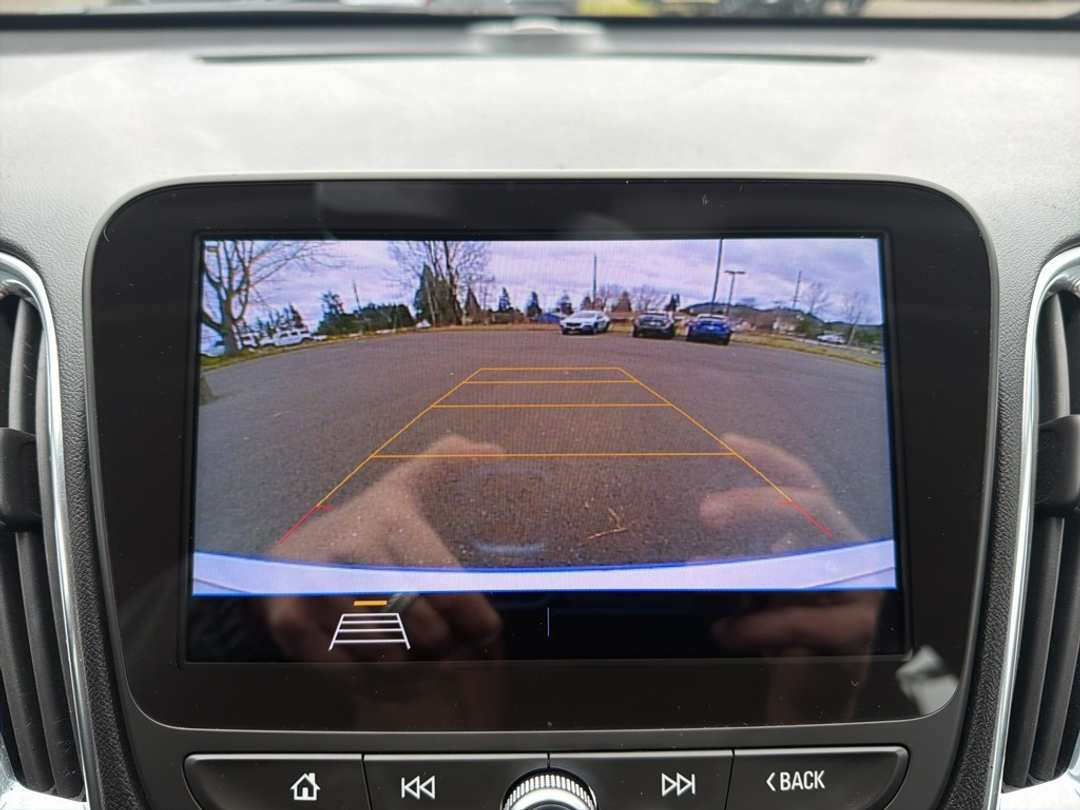 2019 Chevrolet Malibu LT - Image 36