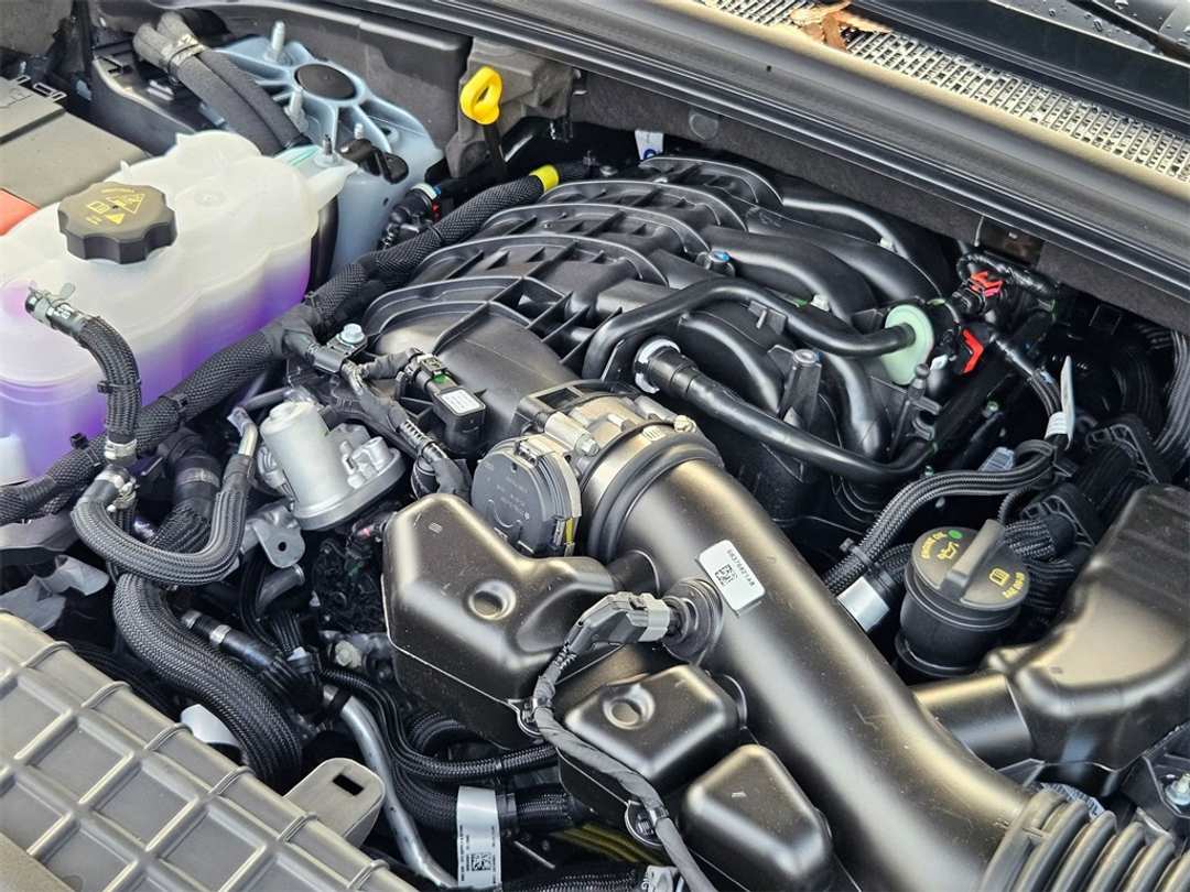 2025 Jeep Grand Cherokee Altitude X - Image 38