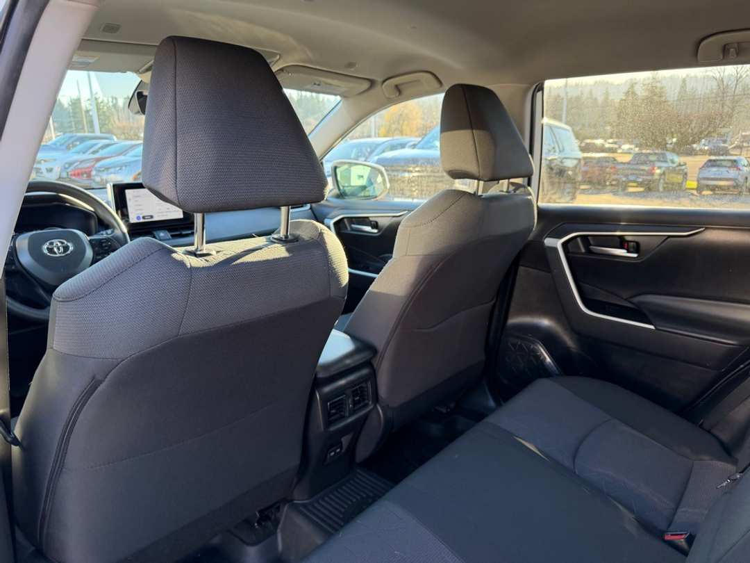 2023 Toyota Rav4 Woodland Edition - Image 30