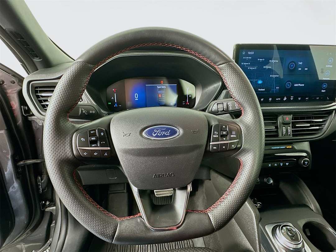 2024 Ford Escape STLine - Image 13