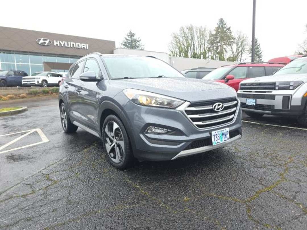 2018 Hyundai Tucson Value - Image 2