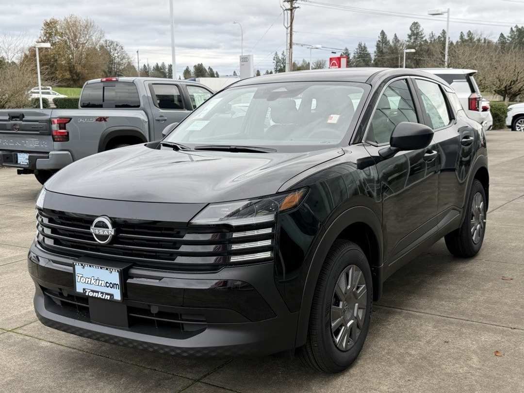 2026 Nissan Kicks S - Image 4